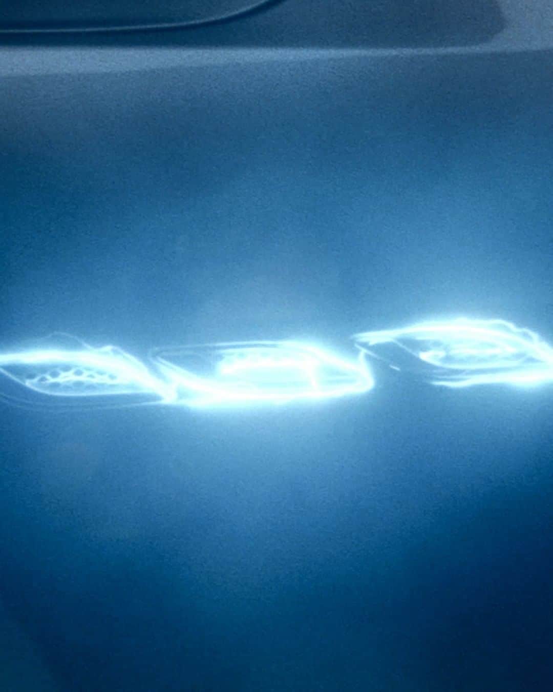 Maserati Japan | マセラティ ジャパンのインスタグラム：「Our soul fused with the future. The Ghibli Hybrid’s side vents are sparked with a new energy. #SparkTheNext #MaseratiGhibli #Maserati」