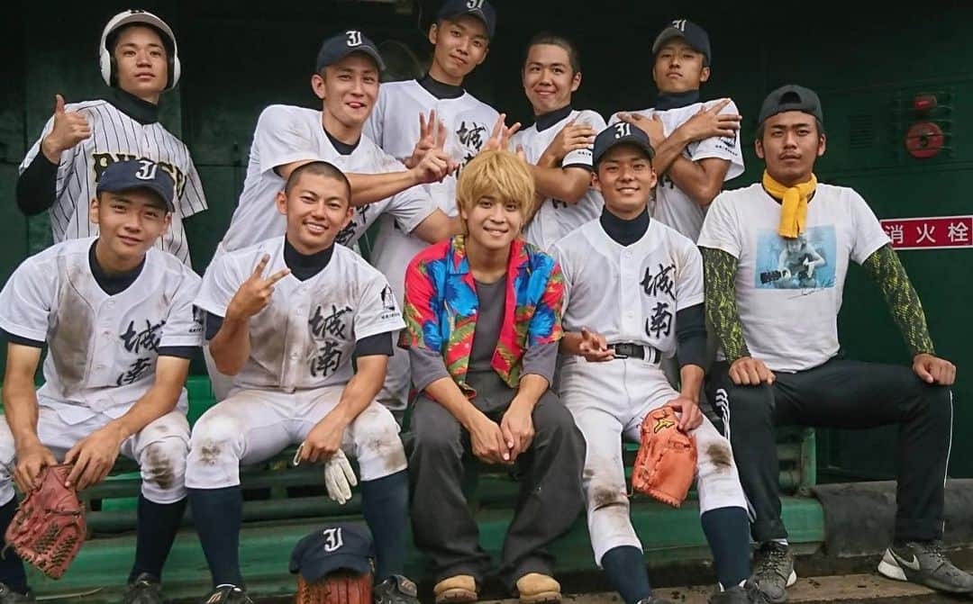 牧亮佑さんのインスタグラム写真 - (牧亮佑Instagram)「沢山の方から本当に多くの事を学んだ2年前の夏  はやいなー  分からない事だらけだったのに必死に意見言って必死に理解しようとして  野球というスポーツを今まで以上に好きにさせてくれた時間でした  #泣くな赤鬼」7月11日 12時38分 - ryosuke_maki_