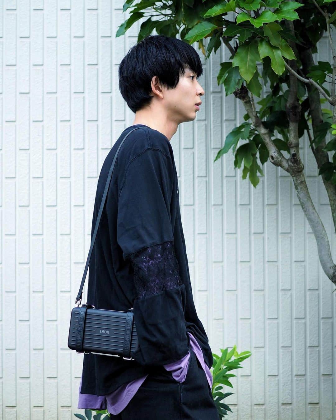 鈴木仁のインスタグラム：「🙇‍♂️ #dior  #diorxrimowa」