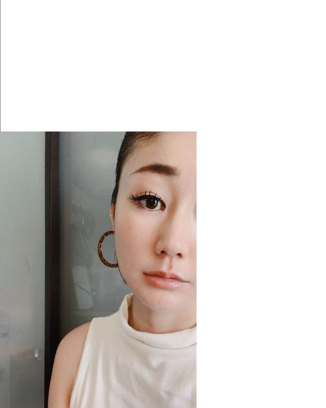 ジュジュのインスタグラム：「やっぱり目力全然ちゃう。 👀 . ありがとう🤍  んでv3ファンデの良さもやばい♫ ちょっとやそっとの肌荒れはまるで無かった事に... . @lycka_mm  @lycka_eyelash_este  . #lycka #マツエク #ナチュラルなのも憧れるけど #やっぱりやめられない」