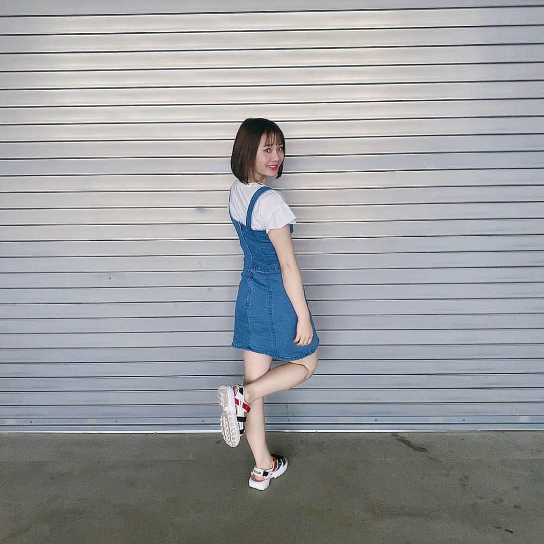 のインスタグラム：「﻿ ﻿ デニムのセットアップ💙﻿ ﻿ ﻿ #セットアップ #デニムコーデ #デニムセットアップ #デニムスカート #ootd #instafashion #setup #denim #denimstyle #dazzlin」