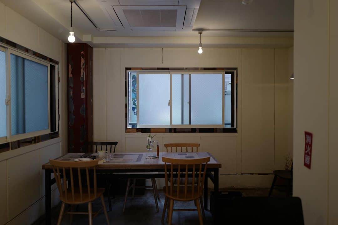 石井輝明さんのインスタグラム写真 - (石井輝明Instagram)「分倍河原。 noteでマガジンってのを作ってみました。 単体ってのと、プレミアム会員になっての定期購読ってのがあったけど、どうしていいかわからずとりあえず単体のにしました。 定期の方がいいのかな。 よくわからんなぁ。  #coffeeandbakedouceur #cafe #coffen #カフェ #東京カフェ #分倍河原カフェ #カフェ芸人 #マガジンは週1でお話を載せる #それプラス1話ごとにあとがきみたいなんも描こうかと思ってる #単なる日記的なんも書こうかなとか #日々の何気ない写真を載せようかなとか #色々載せたい #こんな時なんで #出来そうなことはやっていこうと思ってます #何卒よろしくお願いします」7月11日 15時17分 - comandanteishii