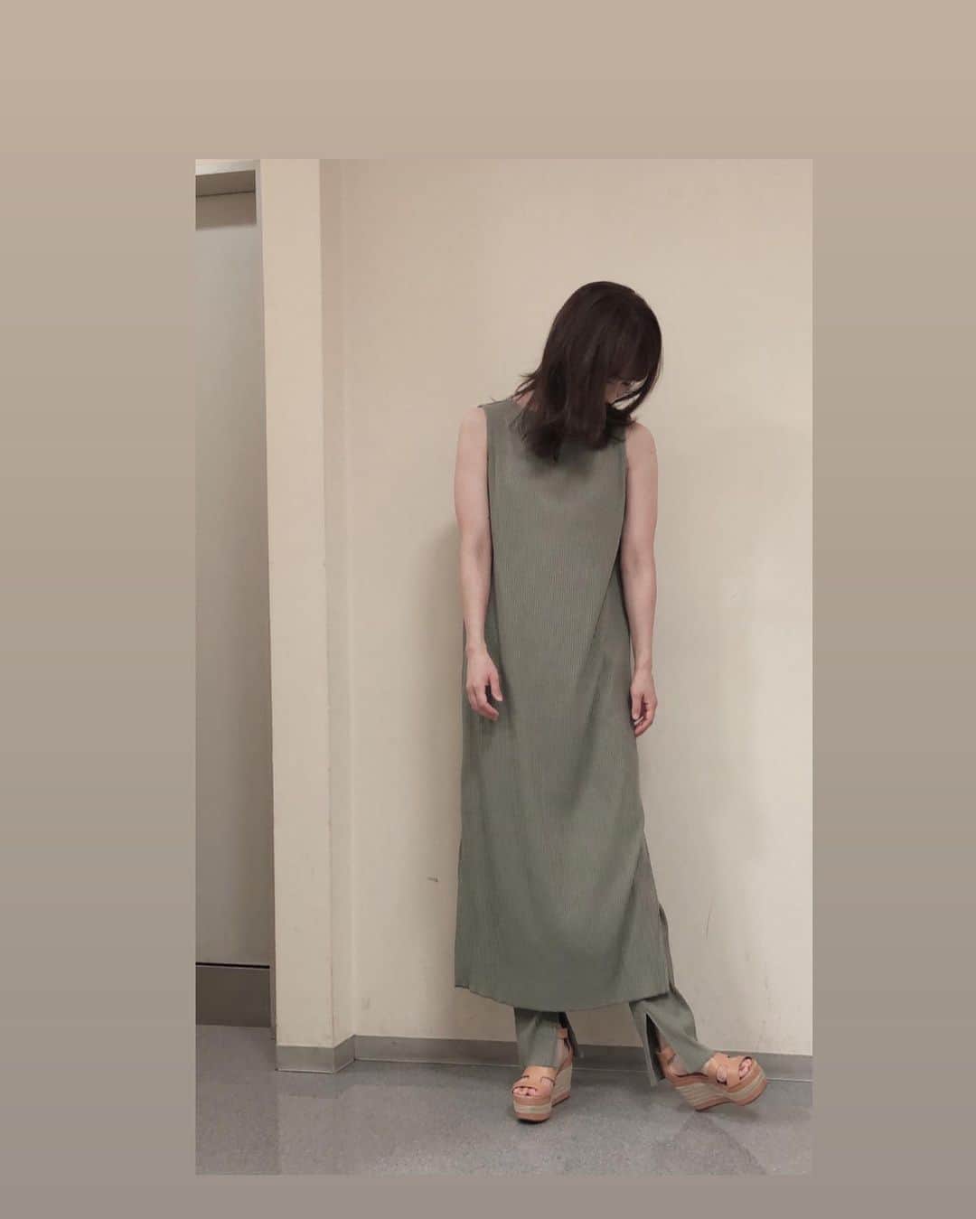 田中理恵さんのインスタグラム写真 - (田中理恵Instagram)「@mariemiller.official  本日の私服でございます。 シンプルだけど、可愛いくて着やすくて オススメです😊  #mariemiller #私服」7月11日 15時12分 - riiiiiie611