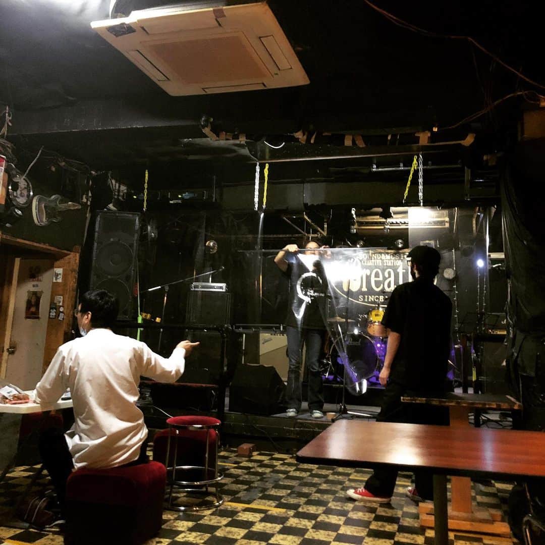 山川のりをのインスタグラム：「今夜は中津川ブレスにてギターパンダライブです。18時/19時、2000円+D。共演は稲垣ハジメ、盛岡智巳、the walers！お近くの方は無理ない範囲で会いにきてアイニージュー！」