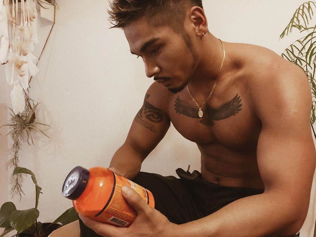 のインスタグラム：「. to remove what is unnecessary. . 摂取すべき物といらない物を理解すること。」