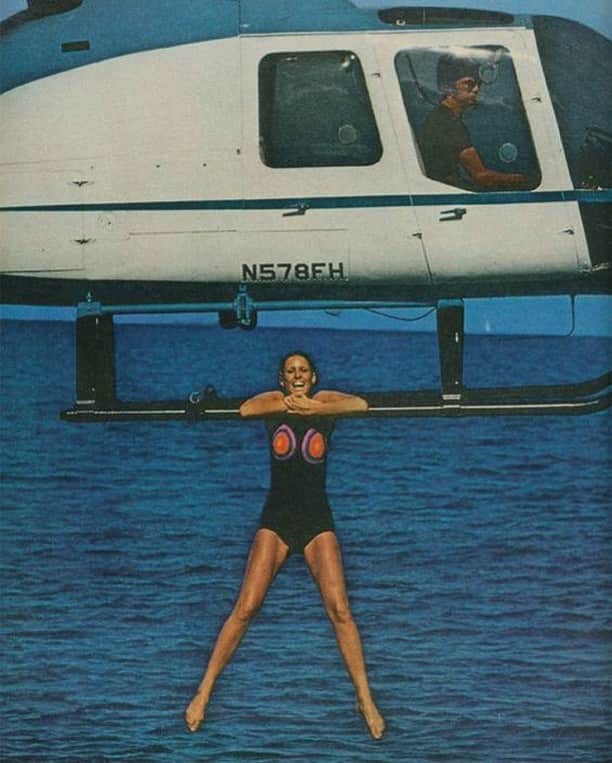 のインスタグラム：「Saturday Escape phot: Helmut Newton #inspiration」