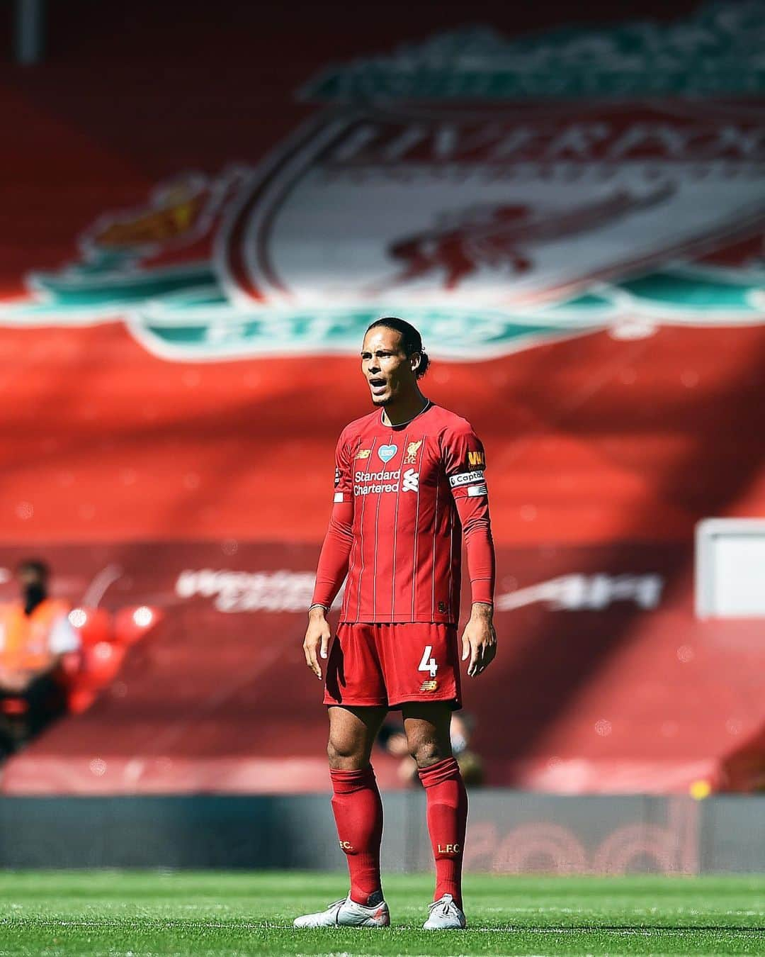 リヴァプールFCさんのインスタグラム写真 - (リヴァプールFCInstagram)「Points shared today but 93 earned this season 🔴 Three games to go, Reds ✊✊ #LFC #LiverpoolFC #Liverpool #PL #PremierLeague #LIVBUR」7月12日 4時35分 - liverpoolfc