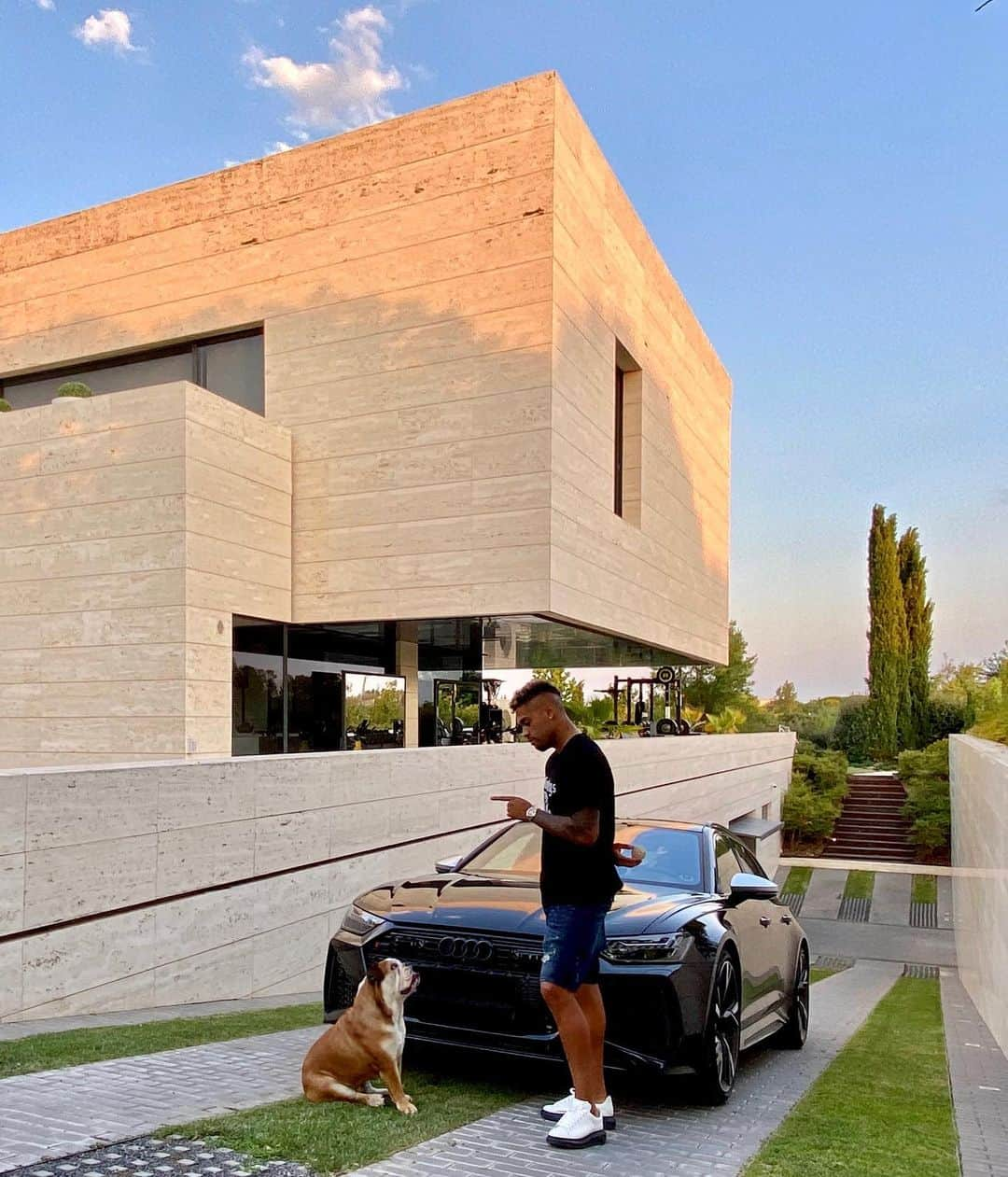 マリアーノ・ディアス・メヒアのインスタグラム：「Good boy!🐶🎾」