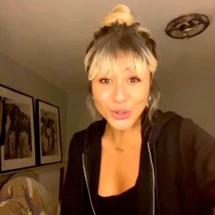 Mali-Koa Hoodのインスタグラム：「So I had an IG live Q&A the other night to celebrate the MBY release. Got some highlights here for you including not being able to find the song at midnight, my long overdue hair dye job, and my non-ability to understand timezone’s and how they work. Why they let me go live, I’ll never know???? Hope you’re loving the song X」