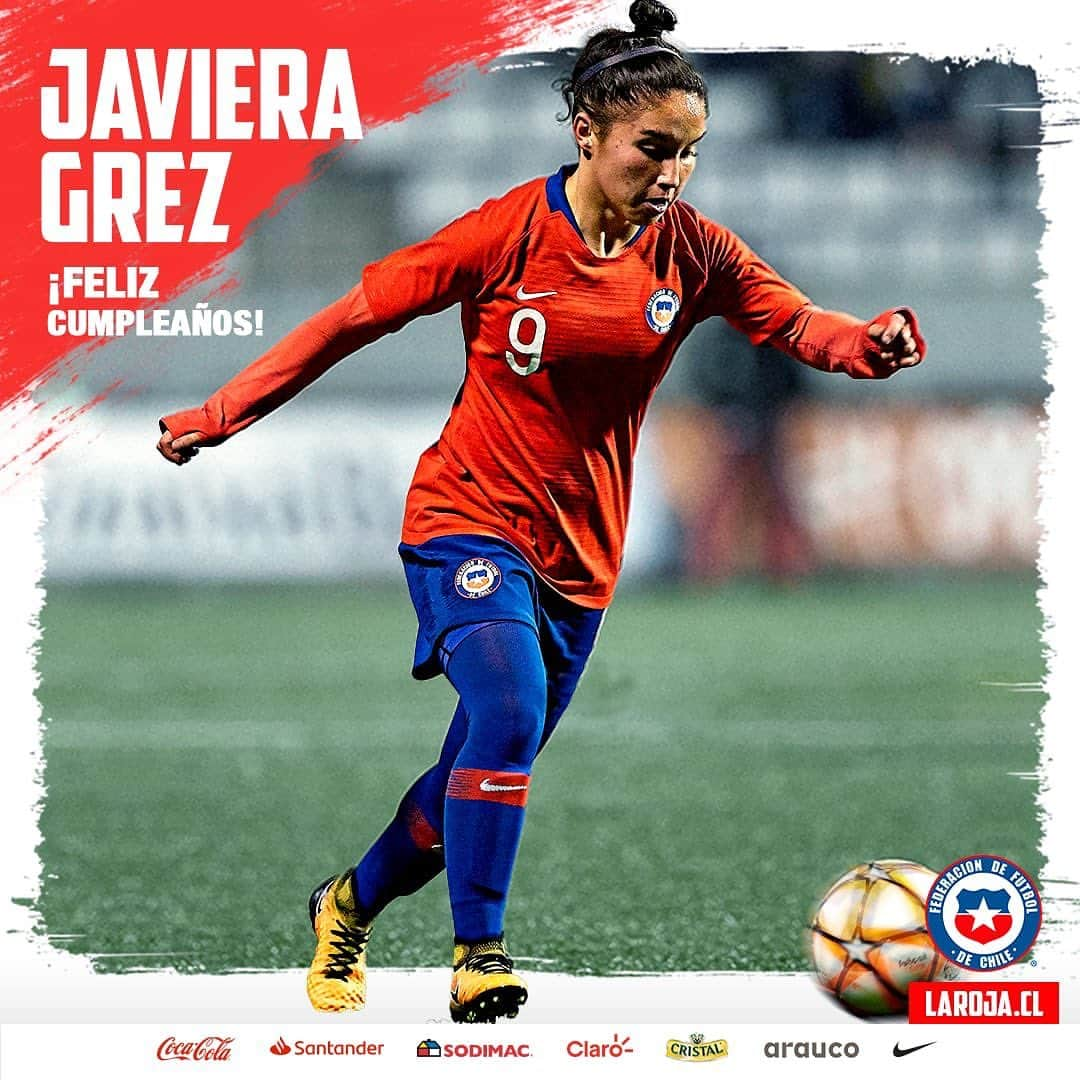 サッカーチリ代表チームさんのインスタグラム写真 - (サッカーチリ代表チームInstagram)「‪🤩 Hoy tenemos celebración en #LaRojaFemenina ‬  ‪🇨🇱 14 partidos entre 2017 y 2019‬ ‪⚽️ 2 goles ‬ ‪🌍 Mundialista en Francia 2019 ‬ ‪🥈 Subcampeona en la Copa América 2018‬  ‪🎂 ¡Feliz cumpleaños, "Chica Grez"!‬  ‪#SeleccionChilena #Chile #LaRoja #FutbolChileno ‬」7月12日 4時47分 - laroja