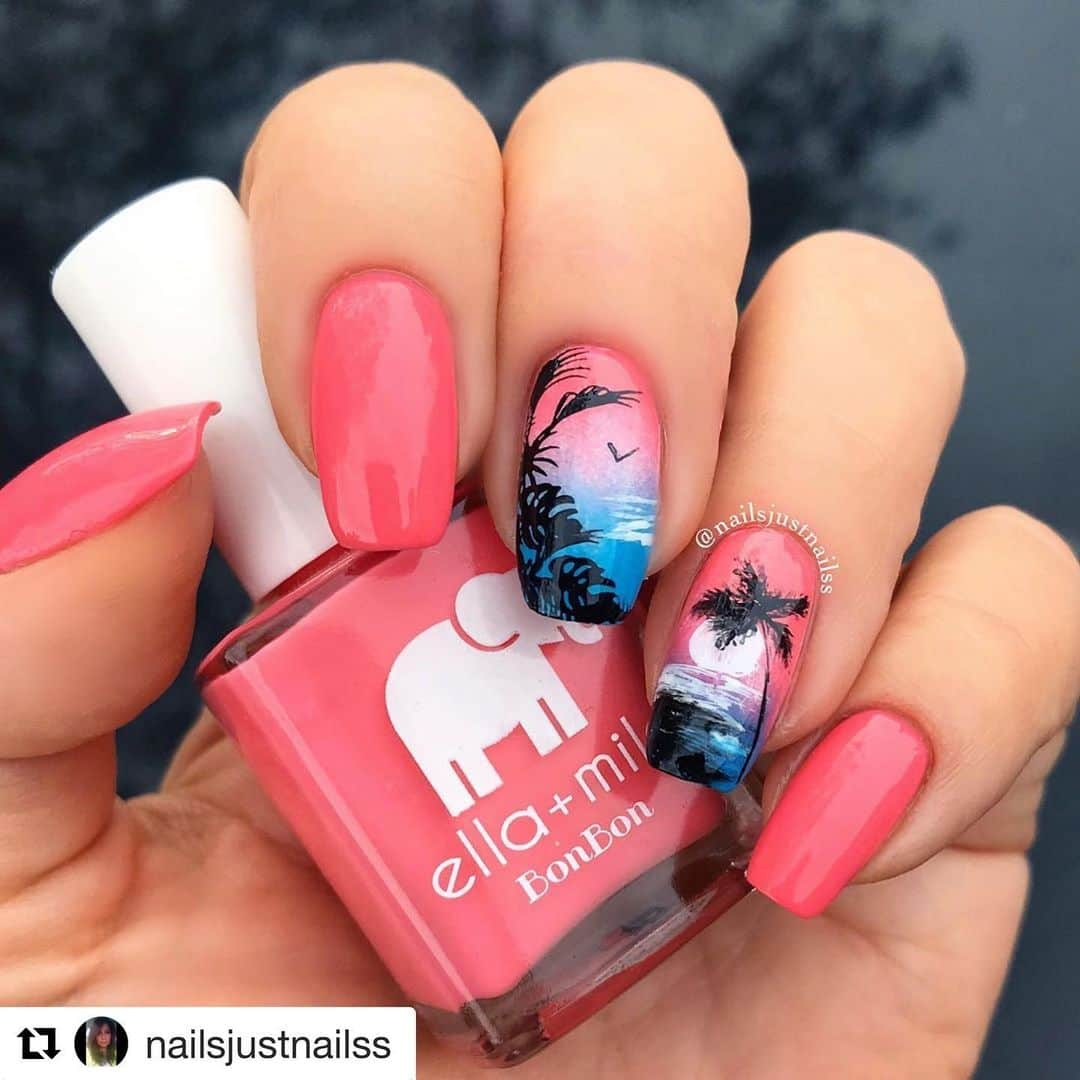 Nail Designsさんのインスタグラム写真 - (Nail DesignsInstagram)「#Repost @nailsjustnailss  ・・・ This free hand mani is from my last year archive 😀 I hope you like it. Have a good weekend everyone! 💗💗 I used Sweet Tooth by #ellamila . .  #nailart #showmynails  #маникюр #дизайнногтей #uñasdecoradas  #naildesign  #nailitdaily #nails2inspire #nailsjustnailss #nailspafeature #nailitmag #nailfashion #naturalnails」7月12日 5時12分 - nailartfeature