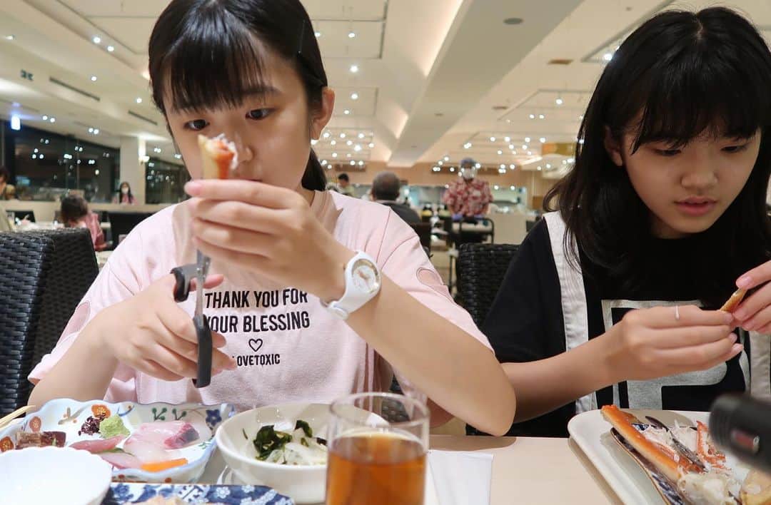 kougeishaのインスタグラム：「ホテル晩飯♪」