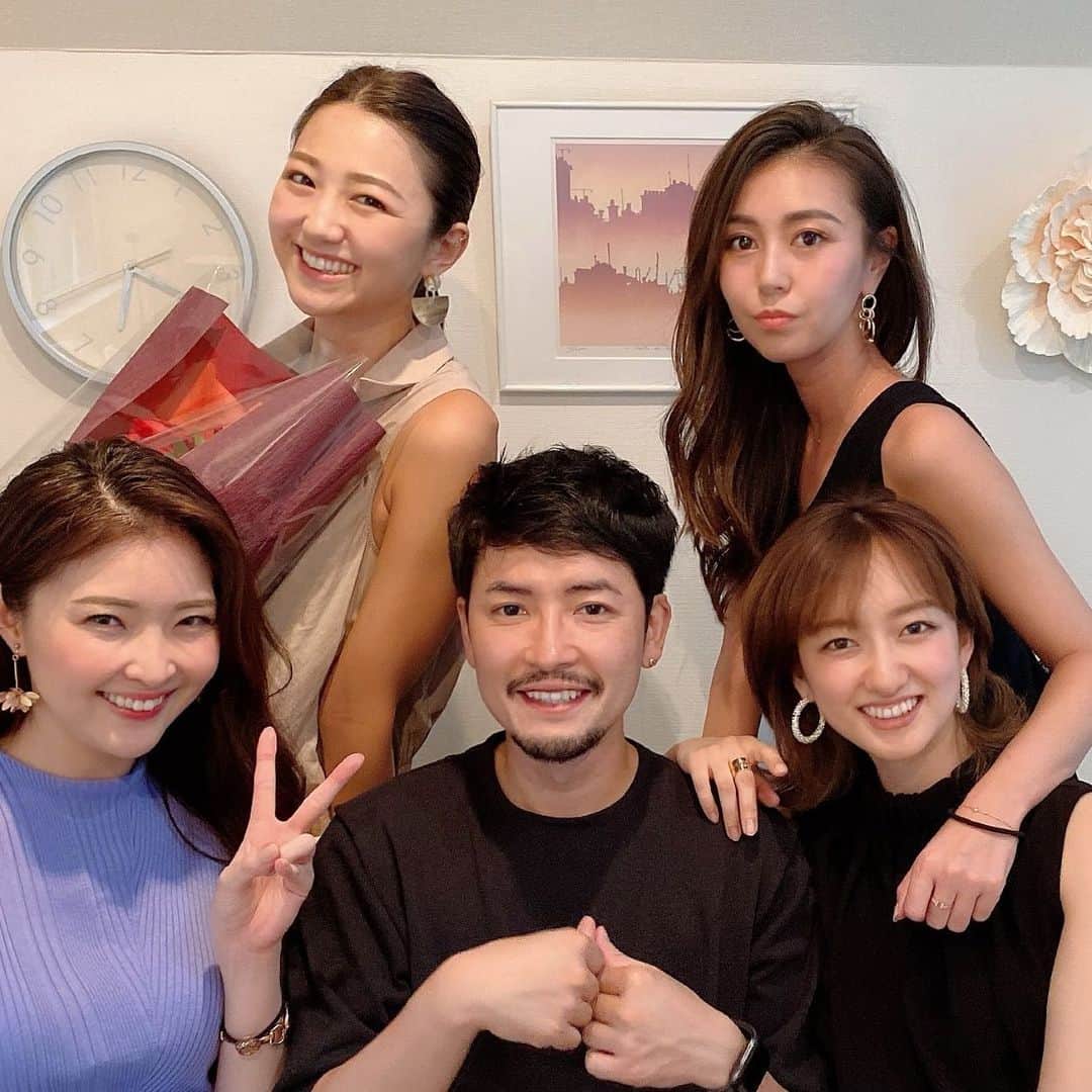 小柳津林太郎のインスタグラム：「It's been a while with these girls. Glad that everyones' doing fine. Happy early birthday Nanako!  コロナを経て久々にみんなと。元気そうで何より。元気もらったよ😇  #バチェラー　 #バチェラージャパン #bachelor #bachelornation  #instagram」