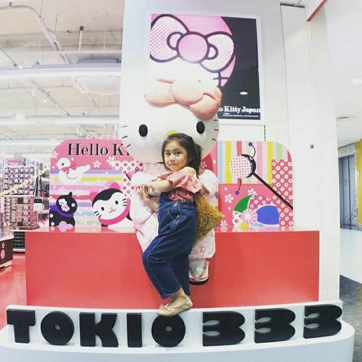 iko-yo（いこーよオフィシャル）さんのインスタグラム写真 - (iko-yo（いこーよオフィシャル）Instagram)「﻿ 【今日の #いこーよおでかけ部】﻿ ━━━━━━━━━━━━━━━━━━━━━﻿ ✨pick up✨﻿ 😆... @manostagram02﻿ 🚗... 東京都港区﻿ 🗼... #東京タワー﻿ ⾼さ150ｍまで続く約600段の外階段をのぼる『オープンエア外階段ウォーク』が、好評につき会期延長中！ ﻿ 幼稚園くらいの子供でも15分程度で昇りきれるそう👌﻿ 外階段利⽤者には⾮売品の「ノッポン公認 昇り階段認定証」がもらえちゃう！﻿ ━━━━━━━━━━━━━━━━━━━━━﻿ ﻿ ＜faciities＞------------------------------------------------﻿ 📍東京タワー﻿ いこーよ：https://iko-yo.net/facilities/1842﻿ 営業時間： メインデッキ 9:00～23:00﻿ 定休日：ー﻿ 料金：メインデッキ 大人1,200円、高校生1,000円、小中学生700円、4歳以上500円﻿ 住所：東京都港区芝公園4-2-8﻿ ----------------------------------------------------------------﻿ ﻿  いこーよ@ikoyo_odekake では、「親子のおでかけ」に関する写真を募集しています😊お子さんとのおでかけの思い出を #いこーよ を付けてインスタグラムに投稿してください。とくに魅力的な写真は、いこーよ公式SNSや、いこーよ内の記事でも紹介&使用させていただく場合がございます！ 沢山の投稿お待ちしております。﻿ ﻿ ✨募集中タグ#いこーよ﻿ ﻿ 📱子供の年齢に合ったおでかけ先が見つかる「いこーよ」公式アプリのダウンロードはAppStore 、Google Playで「いこーよ」で検索！﻿ ・﻿ ・」7月11日 20時47分 - ikoyo_odekake