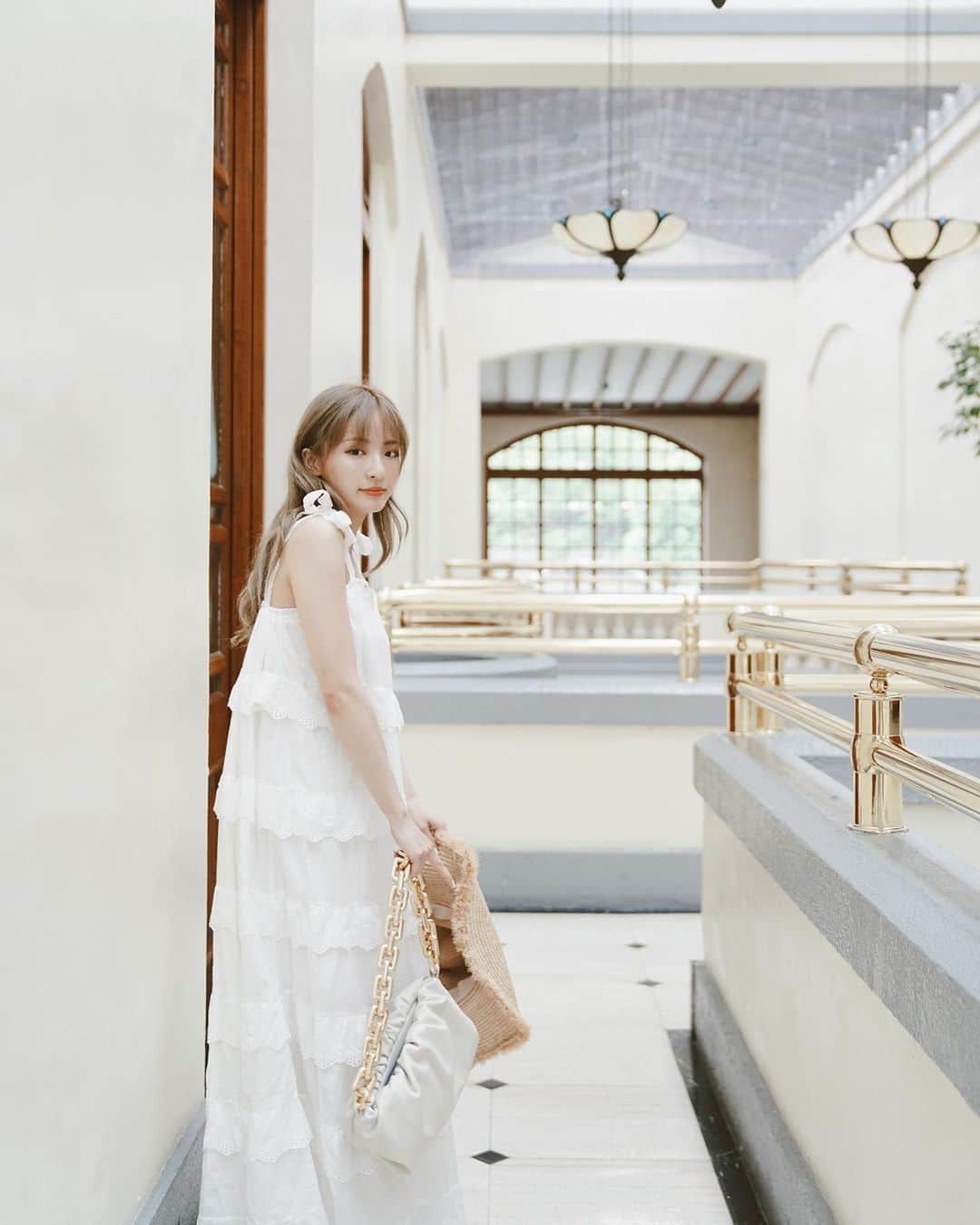 Giann Chanのインスタグラム：「經過多次失敗經驗 總結Post Album 不會令相片畫質變極差如下: 1. 將每張相優化為Instagram的最大1080像素  2. Update IG最新版本  3. 原本相片都要十分高清（可試原圖直出） 4. 不要post 太遠的人像 5. 不要用超過兩個app P圖！  完。  #multiplepost #album  #Repulsebay #Hongkong #hk #bottegaveneta #hkig #hkcafe」
