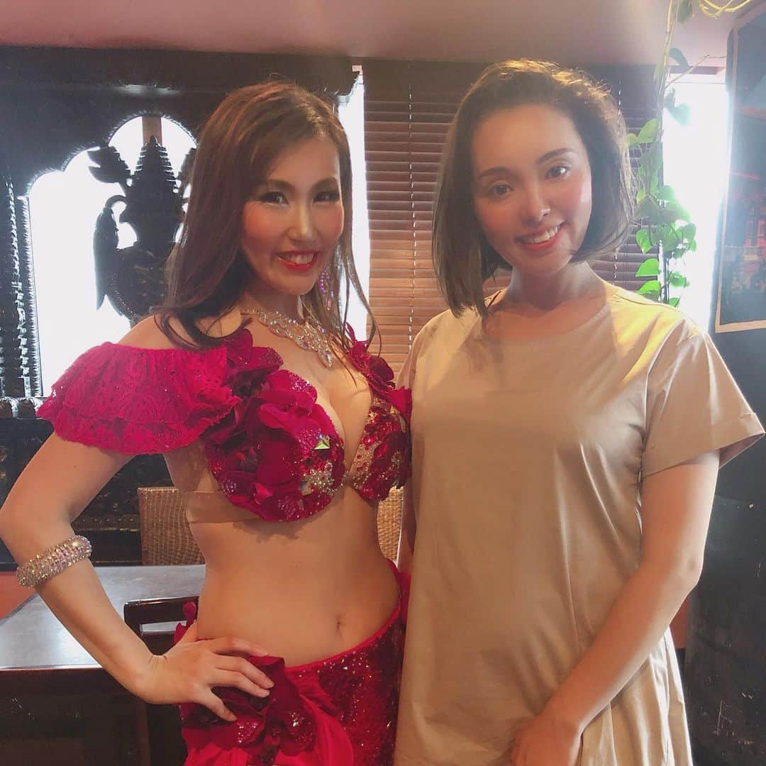 岡村真依さんのインスタグラム写真 - (岡村真依Instagram)「オフショット✨✨ ・ #bellydance #bellydancer #bellydancejapan #beauty #beauties #bombshell #sexy #ベリーダンス #舞台裏 #オフショット #💋」7月11日 21時02分 - maimai_maai