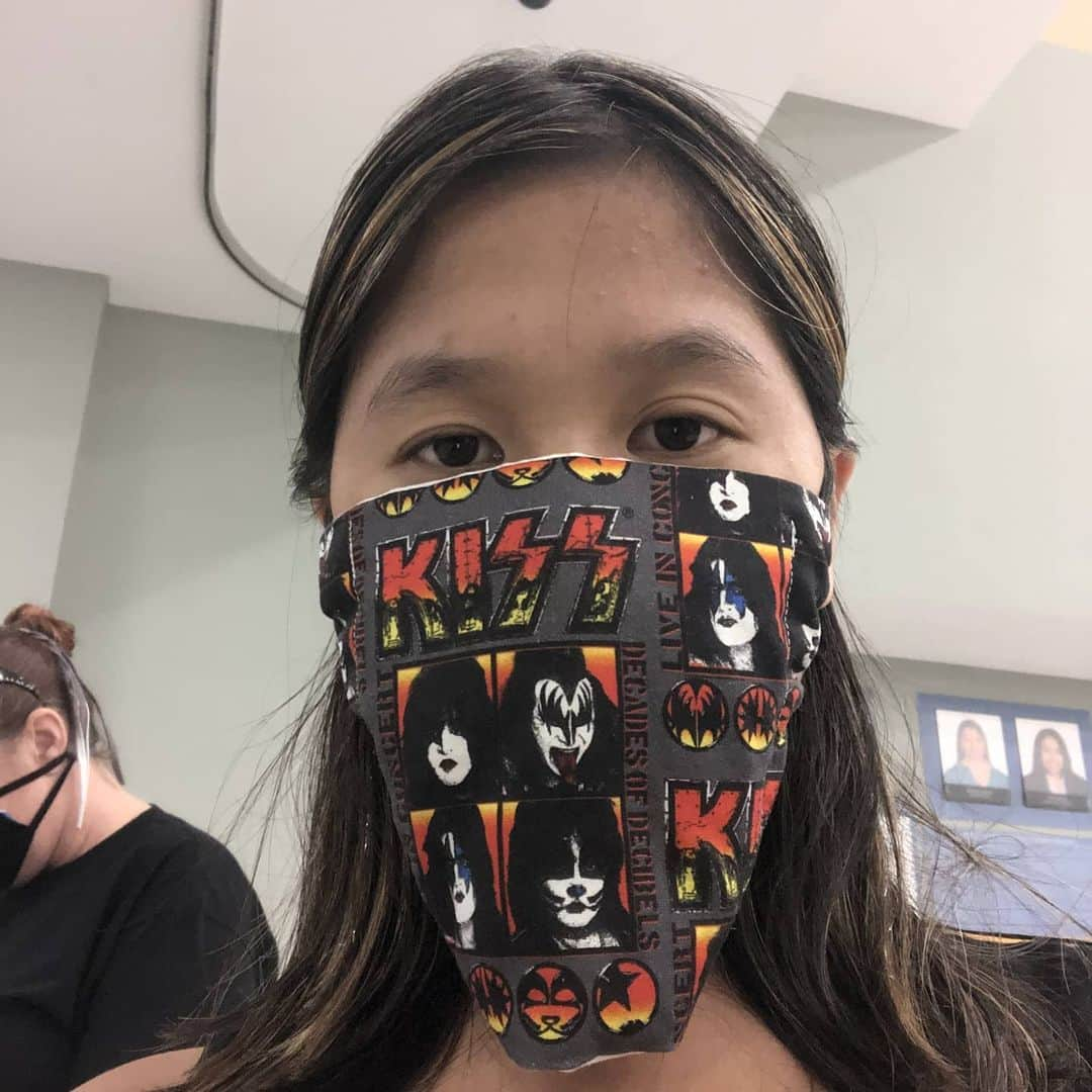 KISSさんのインスタグラム写真 - (KISSInstagram)「The #KISSARMY rockin' their #KISS masks. Stay safe!」7月11日 21時23分 - kissonline