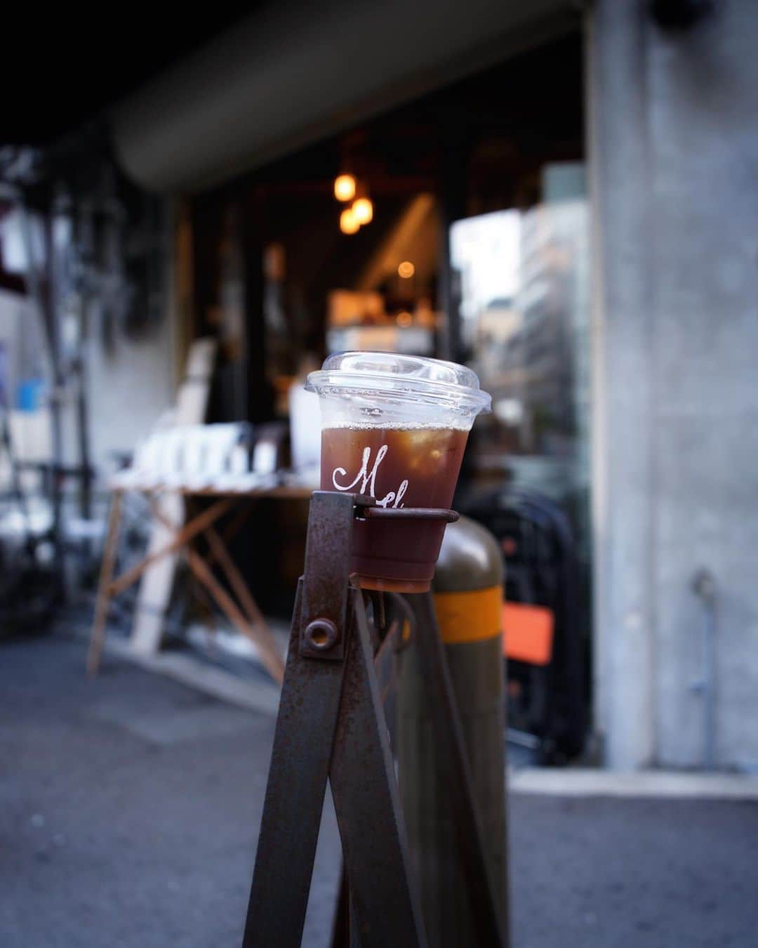 Mel Coffeeさんのインスタグラム写真 - (Mel CoffeeInstagram)「. . アイスコーヒーはドリップで一杯ずつ丁寧にいれております！ お豆と一緒のどうぞ🥤  #melcoffeeroasters #specialtycoffee #icedcoffee #アイスコーヒー　#水出しコーヒー」7月11日 21時22分 - melcoffeeroasters