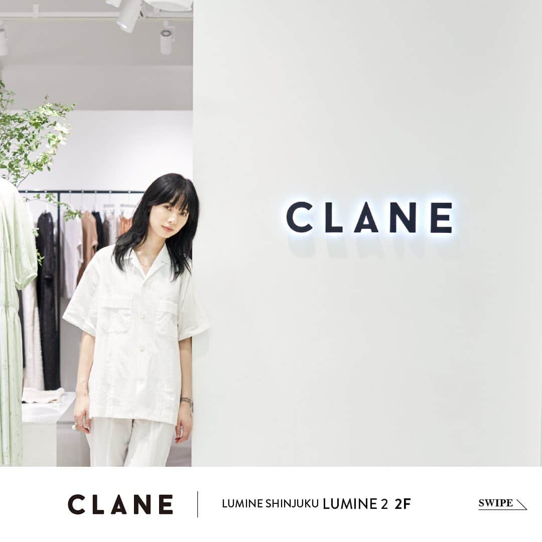 ルミネ新宿さんのインスタグラム写真 - (ルミネ新宿Instagram)「.﻿ ルミネ2/2Fの「CLANE」を訪れた、きなりさん。﻿ ﻿ 彼女がさっそく見つけたのは、普段から大好きだというシャツとパンツのセットアップ。﻿ 実はこのセットアップをネットでチェックしていたそうですが、実物の方が刺繍や色味がより柔らかい印象だったとのこと。小ぶりなシャツでパンツの刺繍もよく見えて、とてもお似合いでした。﻿ ﻿ 「普段はインドア派で、ネットでチェックしていることが多いけど、ネットで見た印象と店頭で実物を見て着ると印象が変わることもありますよね。」﻿ 改めて買い物の楽しさを実感した、きなりさんでした。﻿ ﻿ ﻿ きなりさんが選んだ服﻿ ﻿ #セットアップ(ベージュ)﻿ →シャツ﻿ CLASSIC EMBROIDERY SHIRT サイズ：S/￥24,000（税抜）﻿ →パンツ﻿ CLASSIC EMBROIDERY RELAX PANTS サイズ：XS/￥26,000（税抜）﻿ -----﻿ きなり﻿ モデル・女優 / 東京生まれ東京育ち﻿ 無印良品・STARFLYERの広告、ロート製薬肌ラボシリーズTVCMに出演中。﻿ 2019年2月よりASIA CROSSに移籍し本格的に女優としてのキャリアをスタートさせ、2019年6月には舞台「機械と音楽」に出演。﻿ さらには、日本テレビ「俺の話は長い」で主人公の満が通うバーのアルバイト店員”千田小雪”を演じて連続ドラマデビューを果たす。﻿ ﻿ #ルミネ新宿 #LUMINESHINJUKU﻿ #summer #summer2020﻿ #夏服 #夏コーデ﻿ #outfit #outfittoday﻿ #fashion #trend #instafashion﻿ #ファッション #ファッションコーデ﻿ #トレンドファッション﻿ #きなり」7月11日 21時29分 - lumine_shinjuku