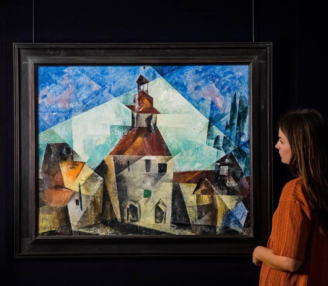 サザビーズさんのインスタグラム写真 - (サザビーズInstagram)「Pushing the boundaries of painterly exploration, German artist Lyonel Feininger infused light, colour and formal strength to create works that synthesise the angular shapes of Cubism with the painterly power of Expressionism.  These three works, dating from 1914 to 1927, all come from a private family collection of avant-garde paintings, lived with and loved for many years. They are currently on public view in our London galleries*, ahead "Rembrandt to Richter", our pioneering cross-category Evening Sale on 28 July.  #RembrandtToRichter #SothebysImpMod #LyonelFeininger #ModernArt  *to ensure that our galleries are safely open for all to view, we ask that all visitors adhere to the guidelines clearly signposted throughout the building. Masks and sanitiser are available as needed.」7月11日 21時53分 - sothebys