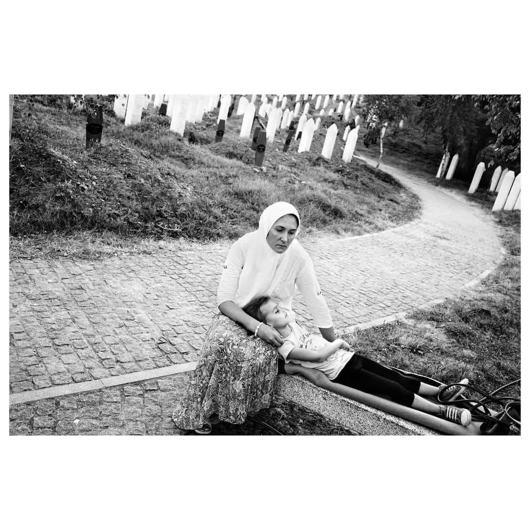Magnum Photosさんのインスタグラム写真 - (Magnum PhotosInstagram)「On the occasion of the 25th anniversary of the genocide at Srebrenica, Sumeja Tulic considers @paolopellegrin‘s photographs of memorials, exhumations, and burials at the site, the nature of collective memory and the ‘schizophrenia of denial’.⁠ .⁠ Sumeja Tulic is a former Magnum Foundation Fellow and a photographer and writer based in Sarajevo.⁠ .⁠ Link at bio to see more images by Pellegrin.⁠ ⁠ PHOTO: Families of victims mourn at the Srebrenica-Potocari Memorial on the 17th anniversary of the Srebrenica massacre. The Bosnian government held enclave of Srebrenica was put under UN protection in 1993. In July 1995 the Dutch UN forces in Srebrenica surrendered to Bosnian Serb forces, paving the way for a massacre to commence. Over the next few days over 8,000 Bosnian males of all ages were hunted down and executed in the surrounding area. It was the worst massacre and the first legally recognized active genocide in Europe since WWII. Srebrenica-Potocari. Bosnia 2012⁠ .⁠ © @paolopellegrin/#MagnumPhotos」7月11日 22時01分 - magnumphotos