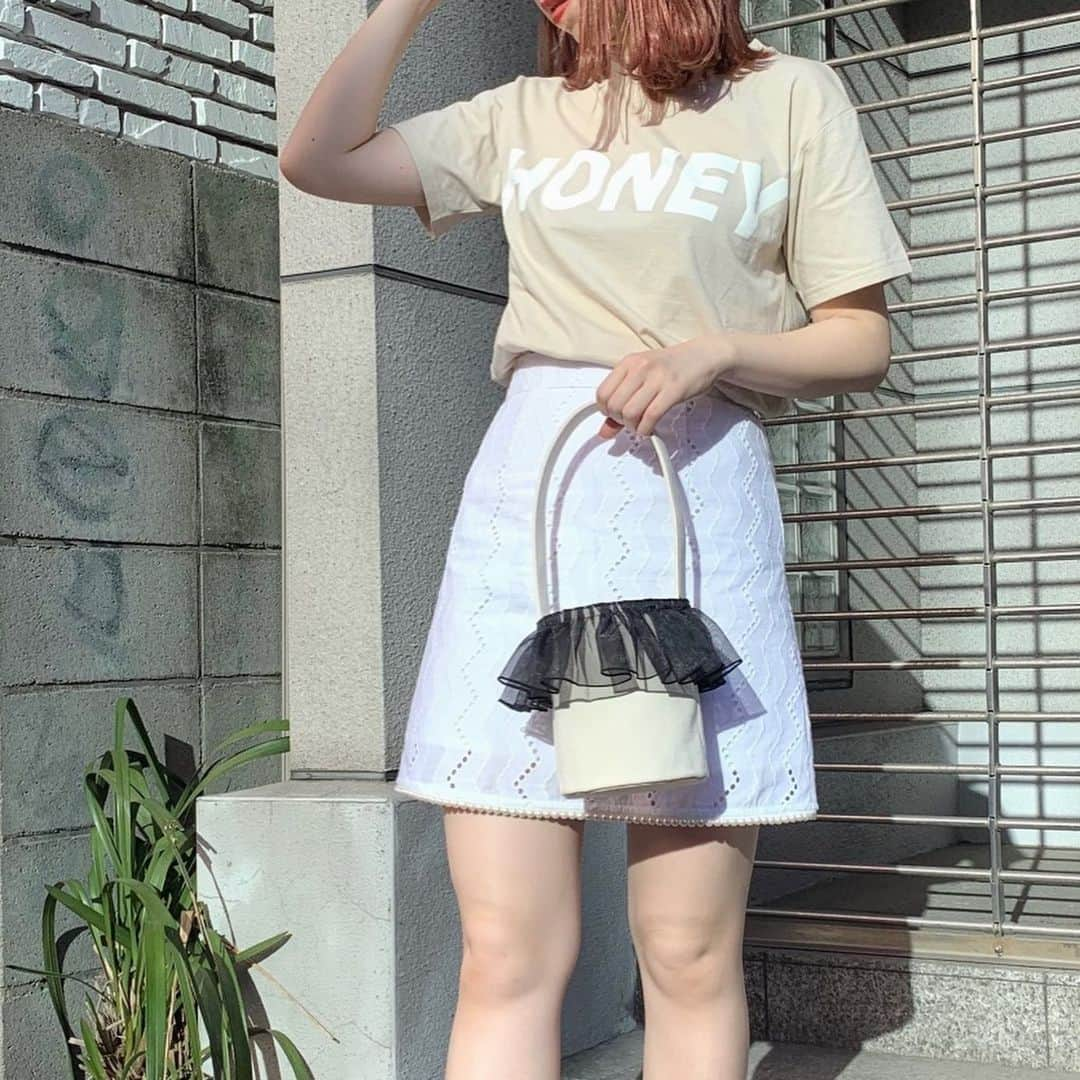 HONEY MI HONEY OFFICIALさんのインスタグラム写真 - (HONEY MI HONEY OFFICIALInstagram)「RE ITEM❣️  人気のロゴTシャツ3型が再入荷しました  今回は少量ですがLサイズも登場！  人気カラーはお早目に✨  @honeymihoney_official @honeymihoney_style  #HONEYMIHONEY #表参道 #原宿 #心斎橋 #时尚 #我的最愛 #ハニーミーハニー #tokyo #osaka #outfit #fashion」7月11日 22時04分 - honeymihoney_official