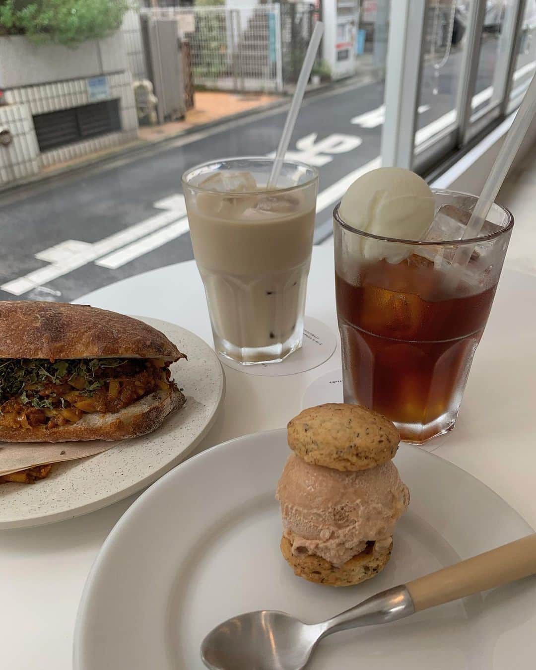 大坪はるらのグルメインスタ