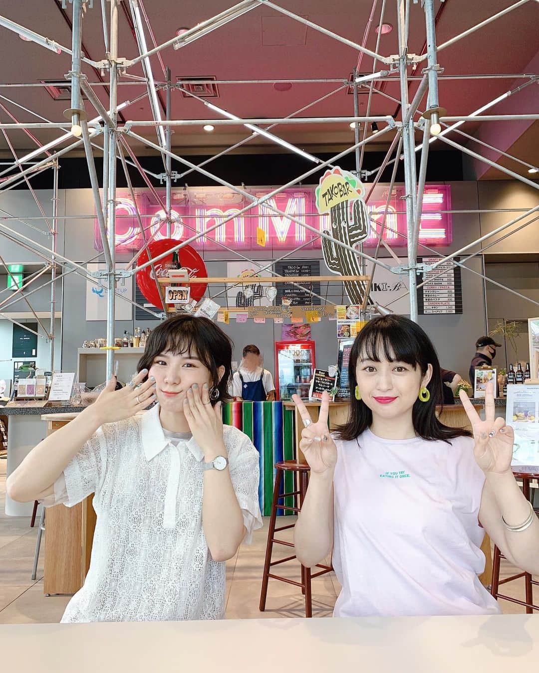 小川暖奈のインスタグラム：「PARCO de YOSHIMOTO ～スパイク 小川と光永のPARCOでオシャレ会～ 皆さま、ありがとうございました！！  お洒落空間ドキドキしましたねー！ そして、わたしは、4ヶ月ぶりにお客様の前に立ちました！嬉しー！！  月刊芸人 @monthlygeinin と、デジタル写真集もお楽しみに〜！！  また出来ますようにー！！！」