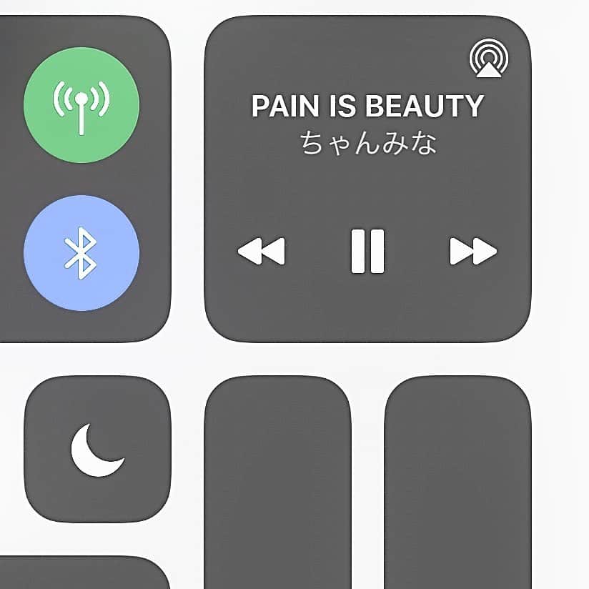 若林真帆のインスタグラム：「最近すきな曲〜🎧」