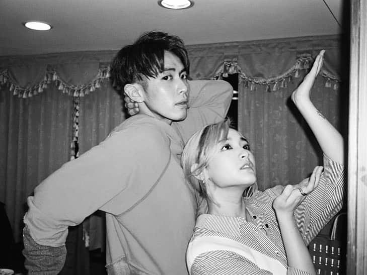 柯震東のインスタグラム：「王淨～剛出爐的第22屆台北電影獎‘’影后‘’我跟她有合過照呦😌😌😌我這個人最討厭蹭熱度跟沾光了！！真是的☺️☺️☺️ @_ginglebellaaa」