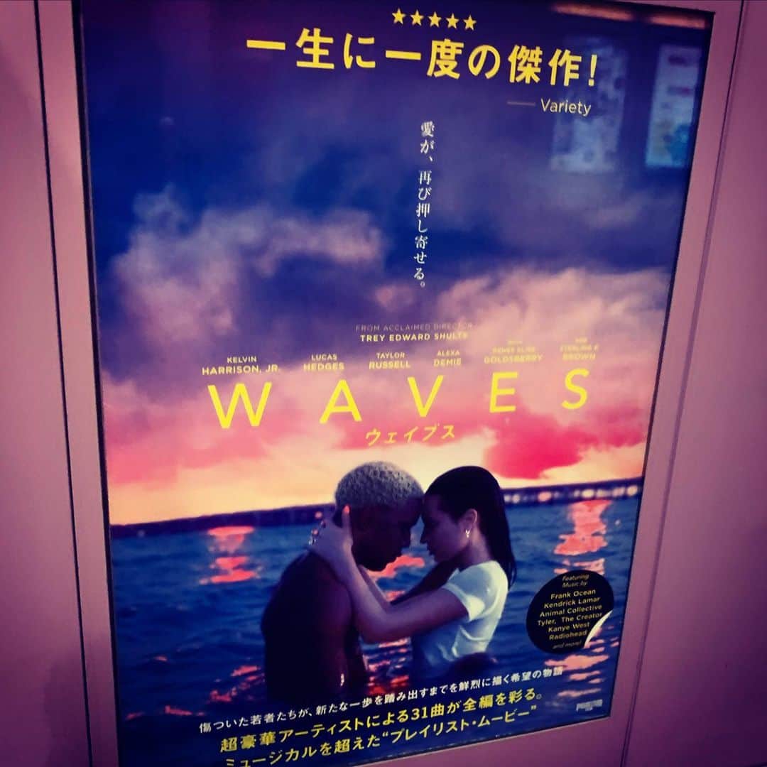 飯田カヅキさんのインスタグラム写真 - (飯田カヅキInstagram)「『WAVES / ウェイブス』観れて良かった。﻿ ﻿ 雨の影響により上映中2回も停電で中断というのは初めての体験だったけどね。﻿ ﻿ #waves #ウェイブス #映画 #movie #cinema」7月12日 0時48分 - kazukiiida_strange