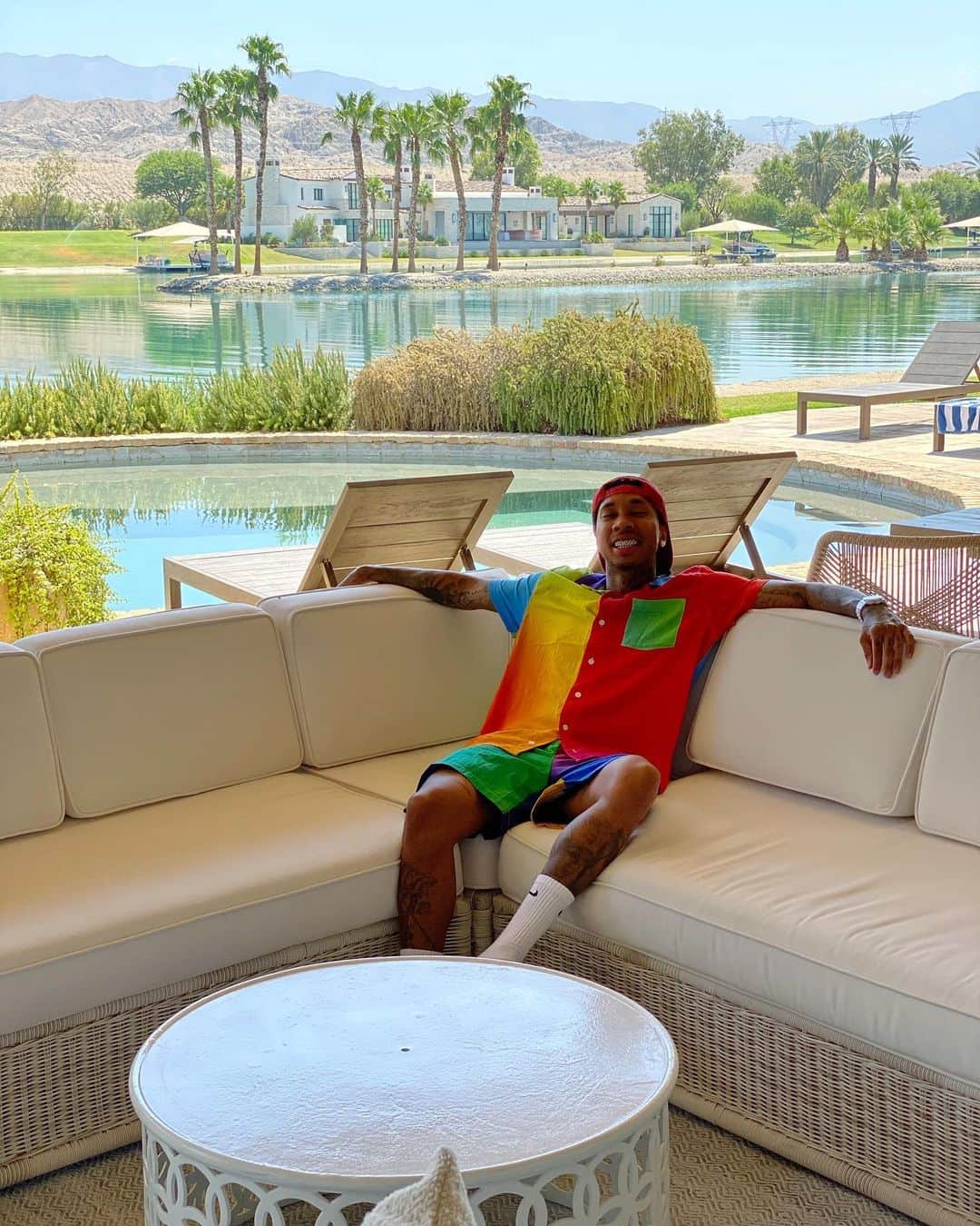 のインスタグラム：「Weekend plans?!」