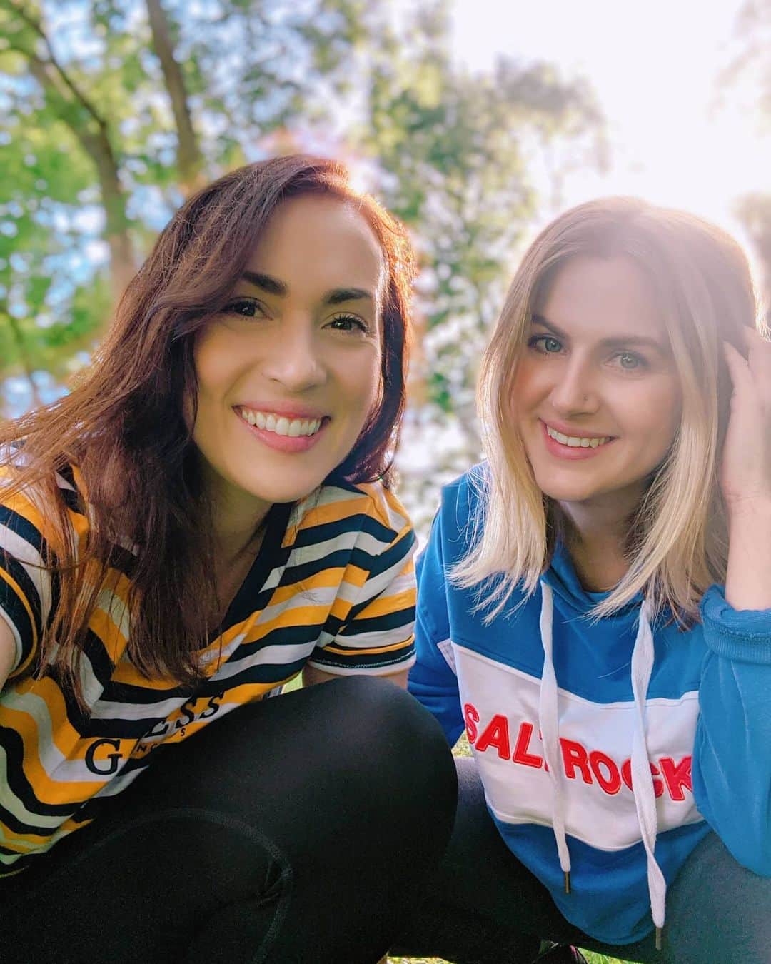 Rose Dixさんのインスタグラム写真 - (Rose DixInstagram)「Feeling so much clearer after some time in nature! 🌲🌲🌲 hope you frogs are also looking after yourselves! 🐸💚☀️」7月12日 3時19分 - roseellendix