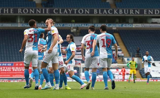 エリオット・ベネットさんのインスタグラム写真 - (エリオット・ベネットInstagram)「Hard fought, well spirited performance today against a very good West Brom side. Congrats to @joemrothwell on the goal 👏🏽💙」7月12日 3時38分 - ebenno88