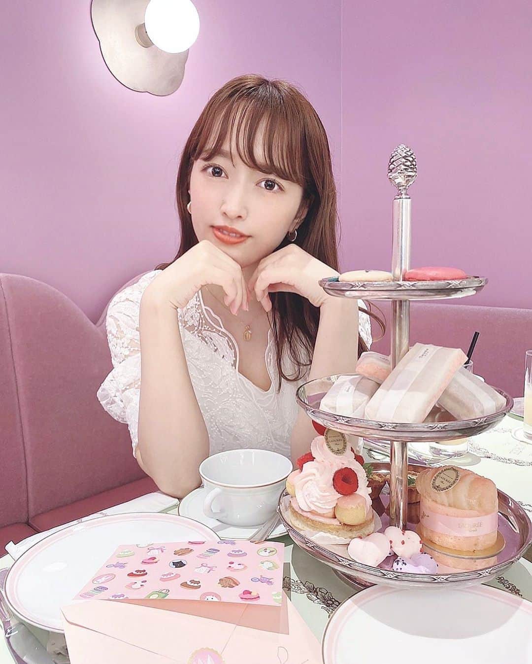 梛野里佳子のグルメインスタ