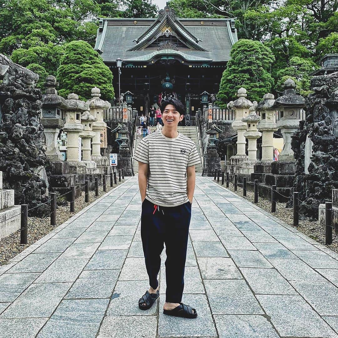 黄皓さんのインスタグラム写真 - (黄皓Instagram)「成田山でも #ootd  Tops:#loewe  Trousers:#marni  Shoes:#jilsander @loewe @marni @jilsander」7月12日 13時26分 - haohaohaokun