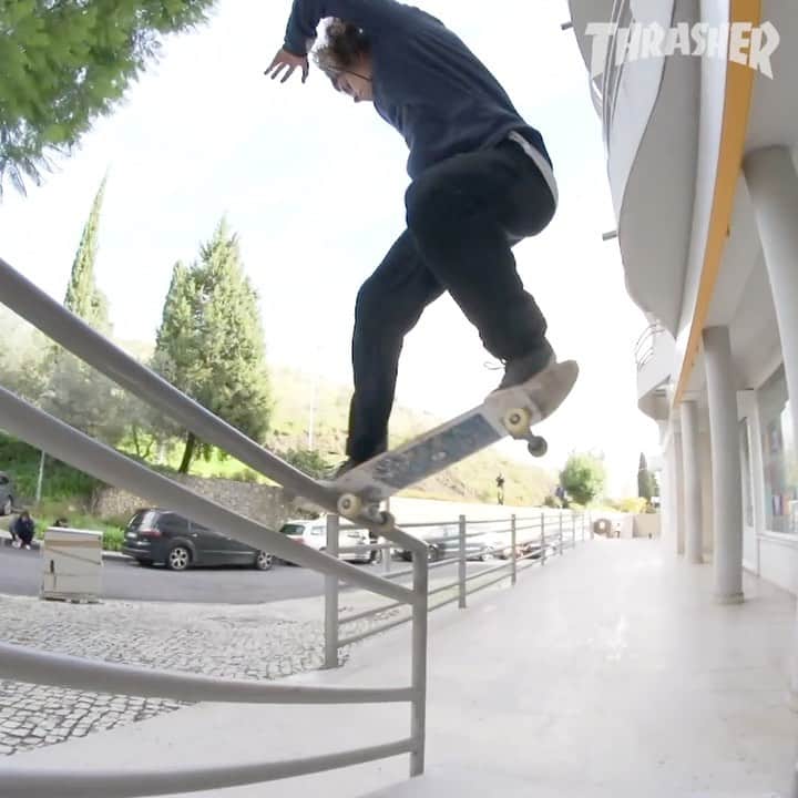 スラッシャーのインスタグラム：「🚨 MONDAY 🚨 @jaakkoojanen for @dc_skateboarding ⏳」