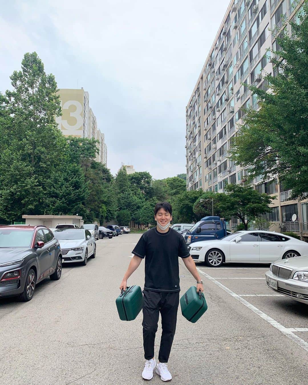 アン・スンファンのインスタグラム：「기쁨의 날갯짓 #성층권까지」