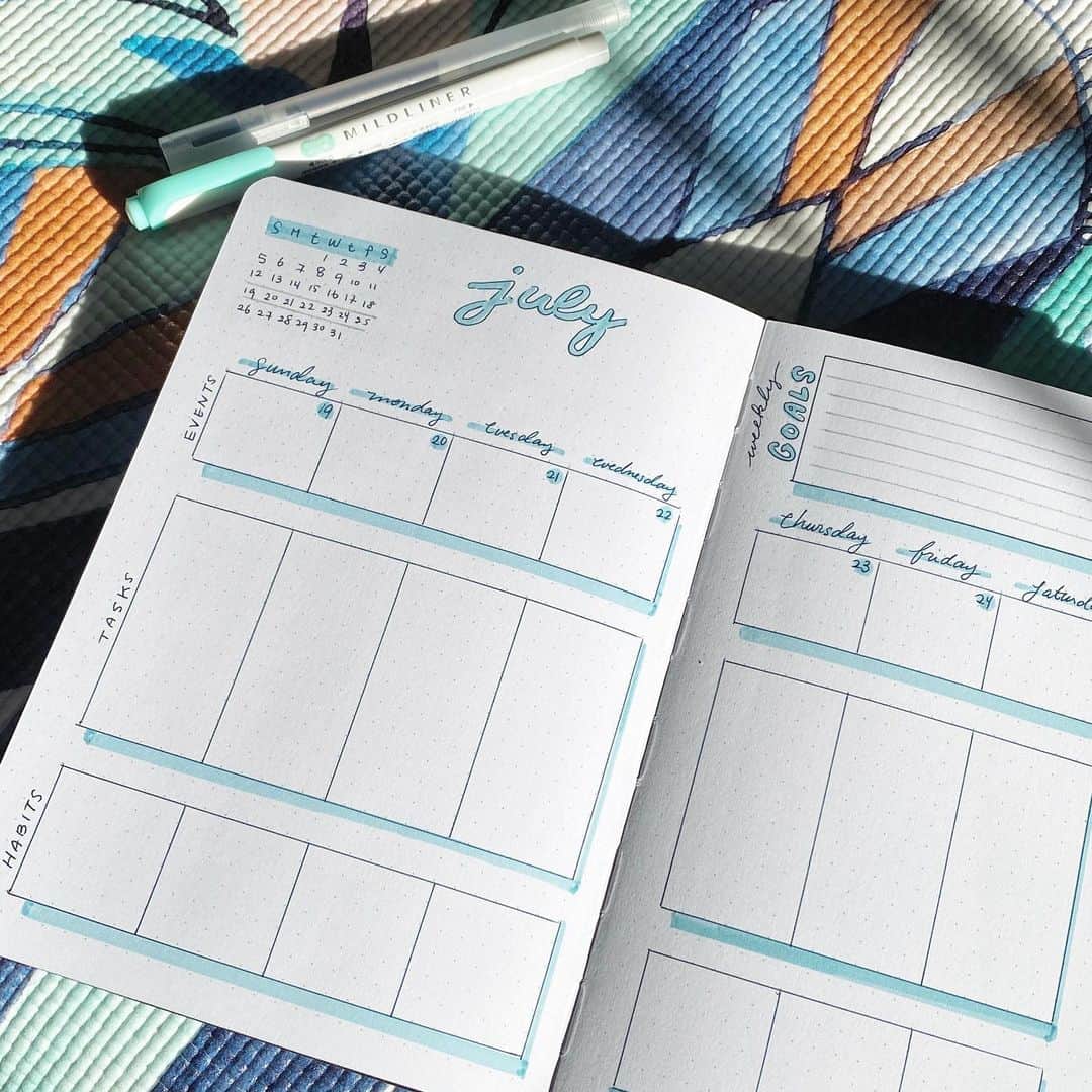 フリーディアのインスタグラム：「It’s so late but I got to wake up at 5am yesterday and (almost) finish my July #bulletjournalspread  Trying something new this time. It’s more time consuming to draw out but it’s waaaay prettier than what I had before which is motivating me to stay organized in here 😝  * * 昨日は朝5時に起きて大好きなブジョの時間！前より手前はかかっているけど、もっと使いたい気持ちが出てきているからやって良かったと思う。いつまで綺麗に保てるのか。。。 みんなは元気かな？ #buju #bulletjournal #paperpleaseshop #archerandolive #losangeles #journal #planner #planning #newjournal #july #july2020 #friediamn」