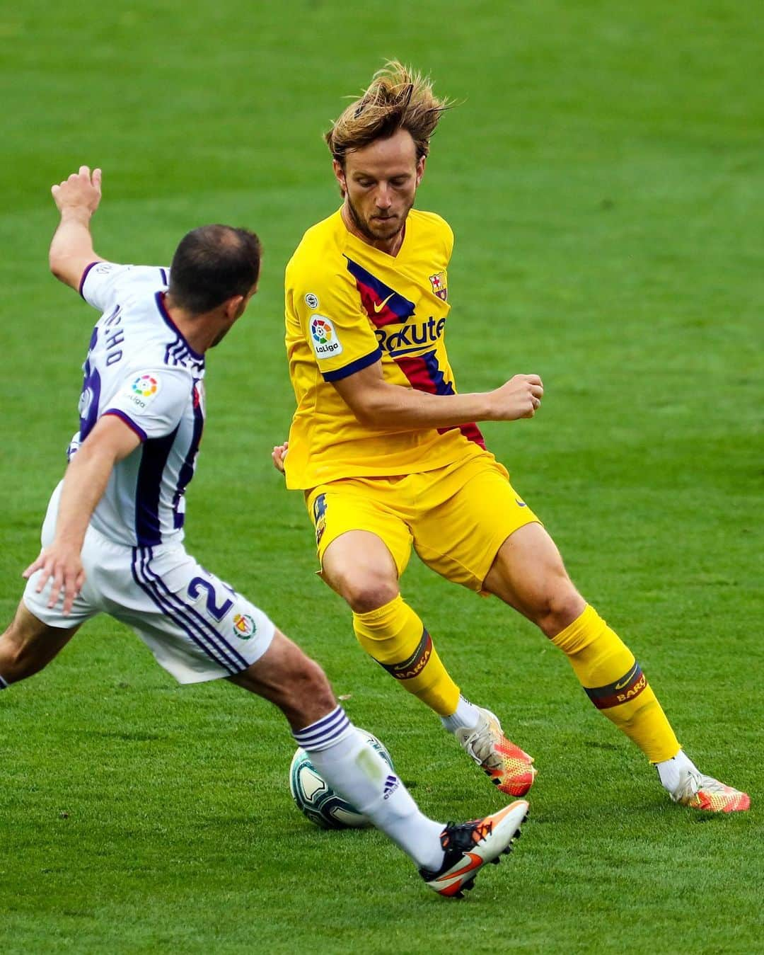 FCバルセロナさんのインスタグラム写真 - (FCバルセロナInstagram)「🙌 Keep going! ¡Seguimos! 💪 Next challenge: #BarçaOsasuna 💙❤️ Força Barça!」7月12日 6時39分 - fcbarcelona