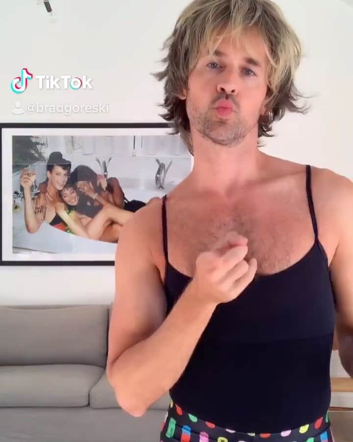 ブラッド・ゴレスキーのインスタグラム：「Happy birthday @lisarinna! I love you my dancing queen! You are iconic!  💃🏻❤️💎」