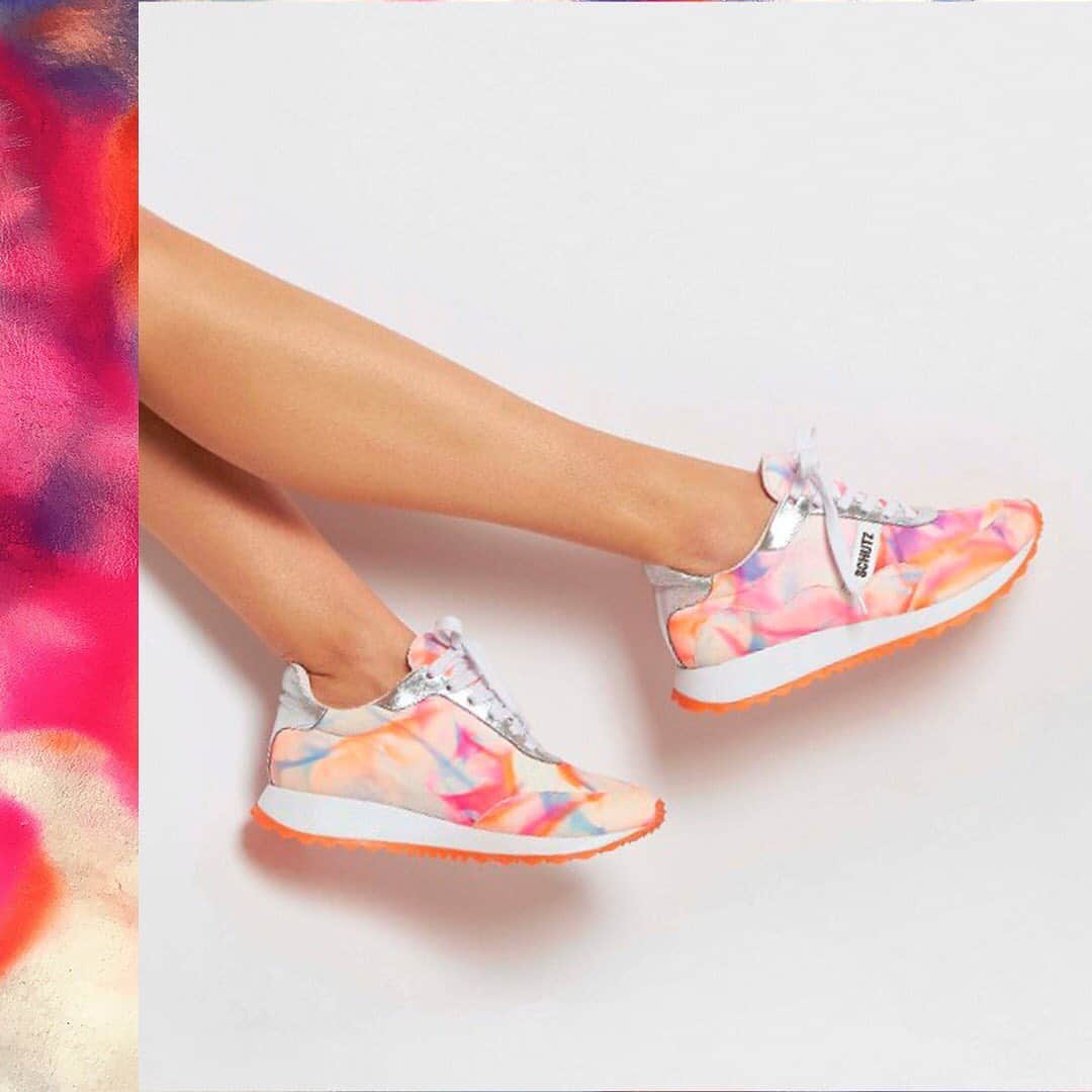 Schutzのインスタグラム：「BEST FOR TTHE WEEKEND 💕 #schutztiedye #liveinschutz」