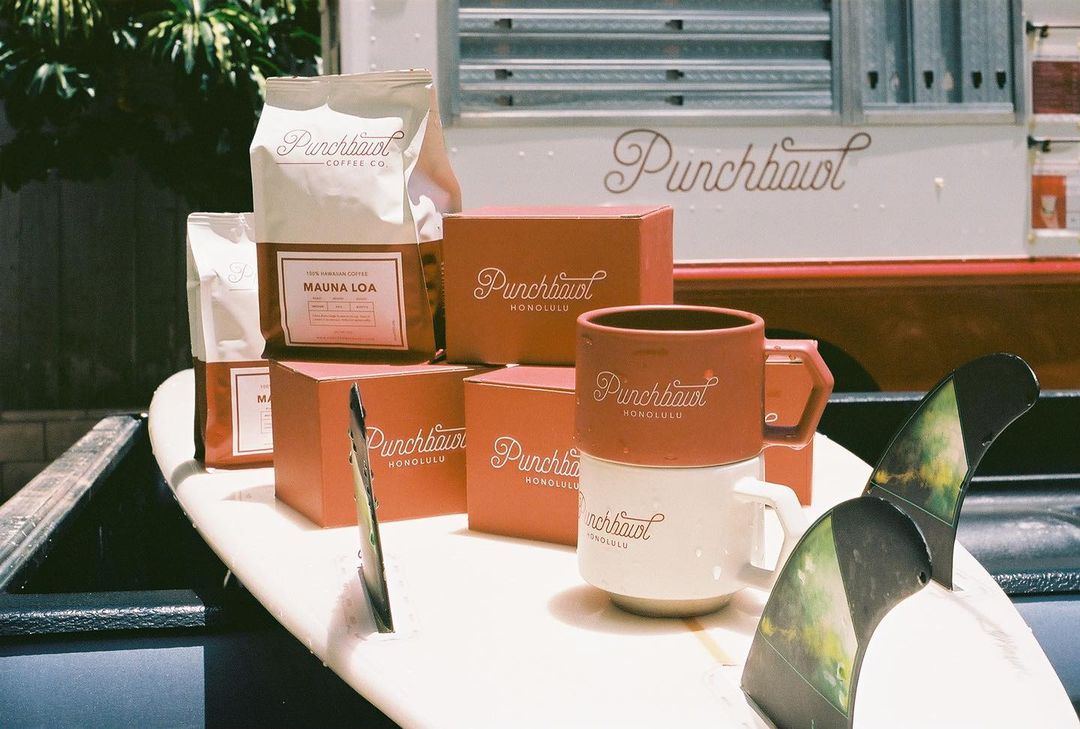 Punchbowl Coffeeのインスタグラム：「Punchbowl x Clips mug cup back in stock✨ Get a bag of coffee together and shipping is free☕️」