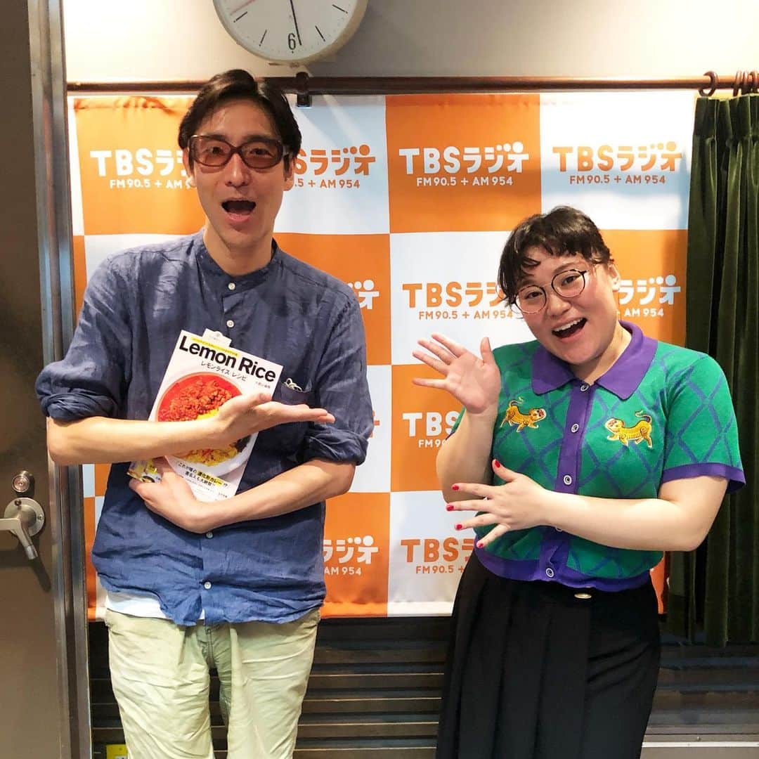 小宮山雄飛さんのインスタグラム写真 - (小宮山雄飛Instagram)「バービーちゃんの新番組にゲストで呼んでもらいました。 まだ2回目ということでめちゃ緊張してましたが、その気持ちよく分かるよ！ お互い噛まずに頑張ろう^_^ #tbsラジオ　#レモンライス　#レモンライス東京」7月12日 14時55分 - yuhikomiyama