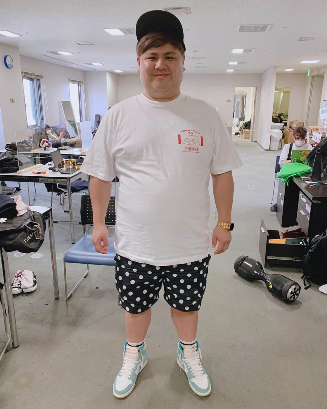 池田真一のインスタグラム：「ちからこぶ宮北の実家の 中華料理屋くれたけのTシャツGET！ めちゃくちゃええやん！ これ着てくれたけ食べに行こうっと！」