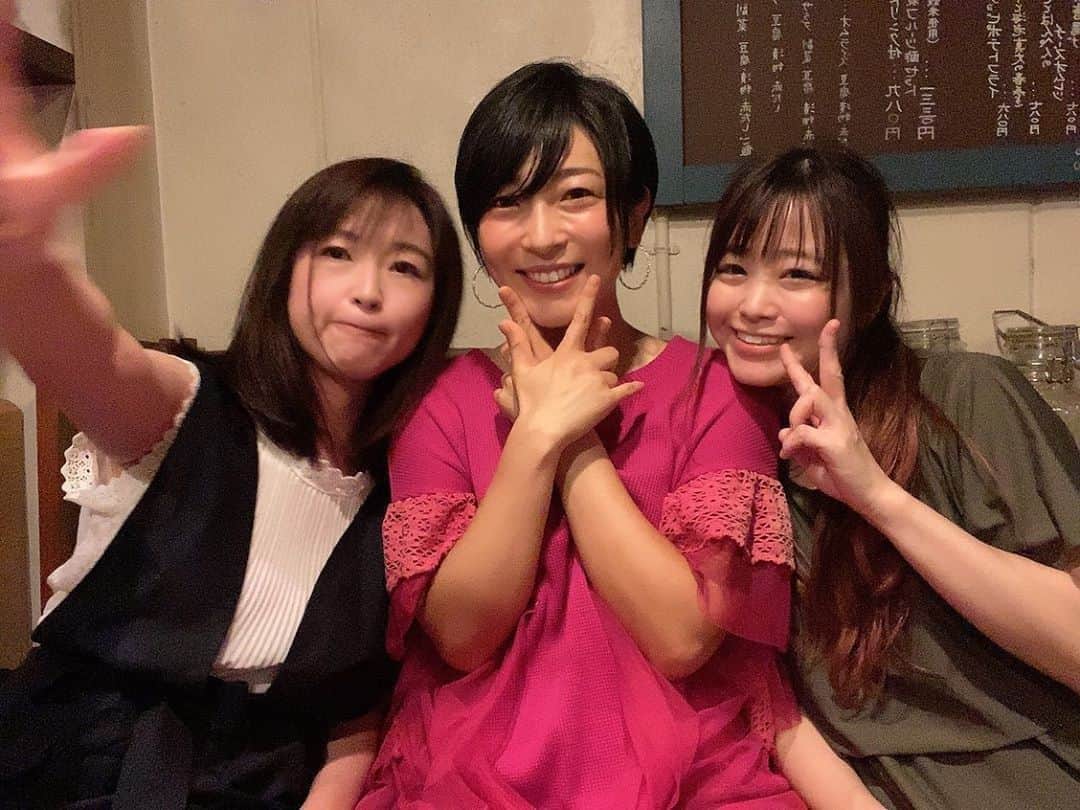 安藤あいかのインスタグラム：「たくさんかまってもらいました❤️すき❤️  #お誕生日でした #63歳になってる」