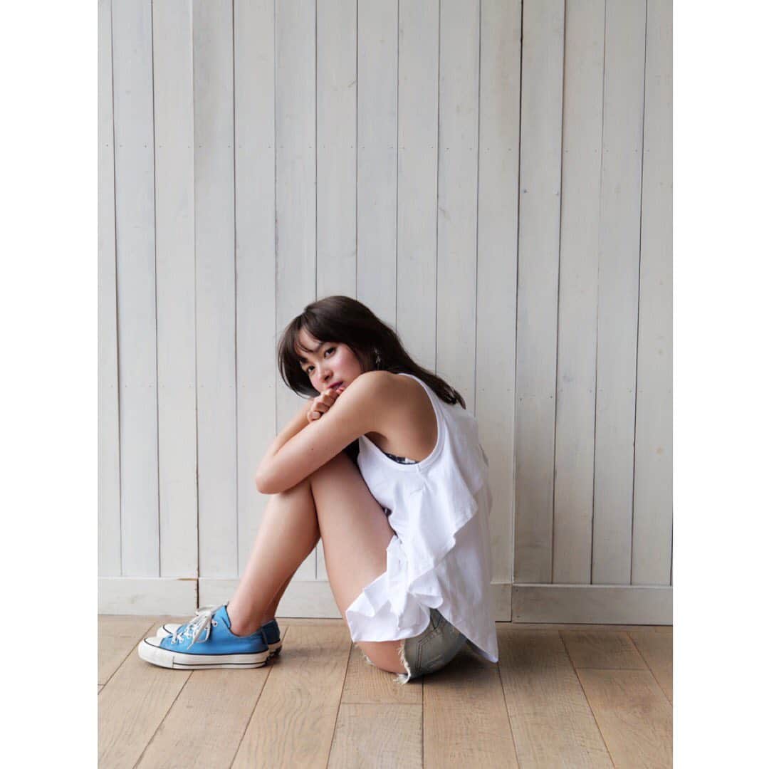 関水渚さんのインスタグラム写真 - (関水渚Instagram)「2020年カレンダーのオフショットです💕  #関水渚」7月12日 10時23分 - nagisa_sekimizu