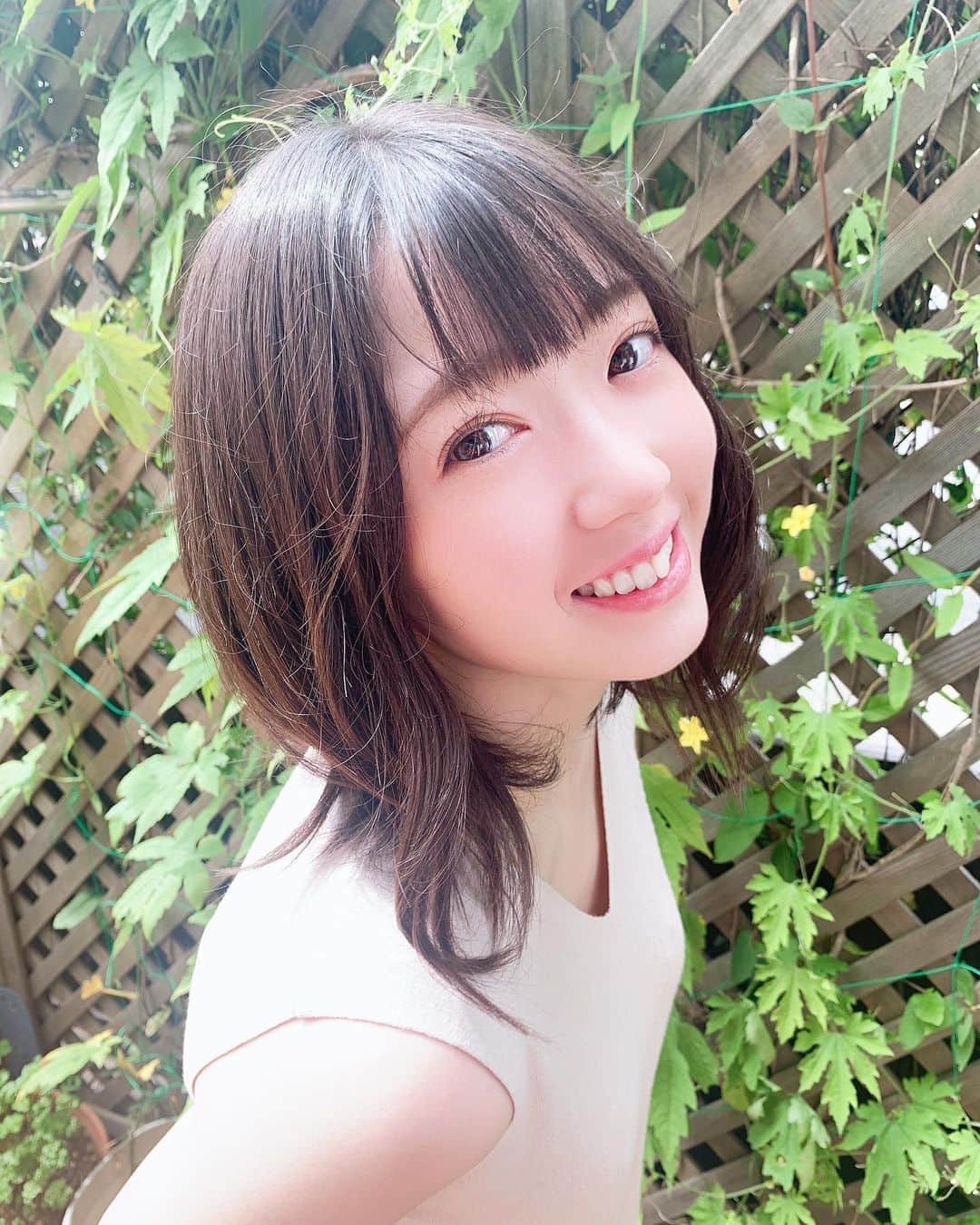 山岸理子のインスタグラム：「* おはようございます☀️ 本日もHello!Project 2020 Summer COVERS 〜The Ballad〜です！ 昨日早く寝すぎて、無駄に早起きしてしまいました(笑) さぁ！中野サンプラザへGo！ ・ ・ ・ ・ #tsubaki_factory #山岸理子 #ハロコン #本日も #頑張ります #まつ毛 #1回で #ちゃんとあがってくれて #嬉しい #今日まつ毛絶好調」