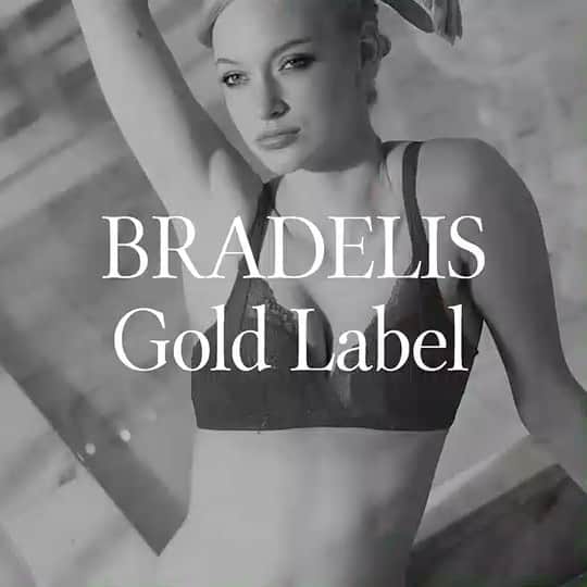 BradelisNewYork/ブラデリスニューヨークのインスタグラム：「.  大人仕様のノンワイヤーブラ ～Perfume Bralette～  おうち時間も増えるなか、ノンワイヤーブラが主流になりつつあるけれど 女性らしさを感じるランジェリーを楽しみたいもの。  PerfumeのL字モールドカップは、ふっくらとしたデコルテをメイク。 ふっくらとしたデコルテは若々しさを演出します . . .  #bradelis#bradelisnewyork#goldlabel#lingerie  #ブラデリス #ブラデリスニューヨーク#ブラデリスゴールドレーベル#ラグジュアリーランジェリー」