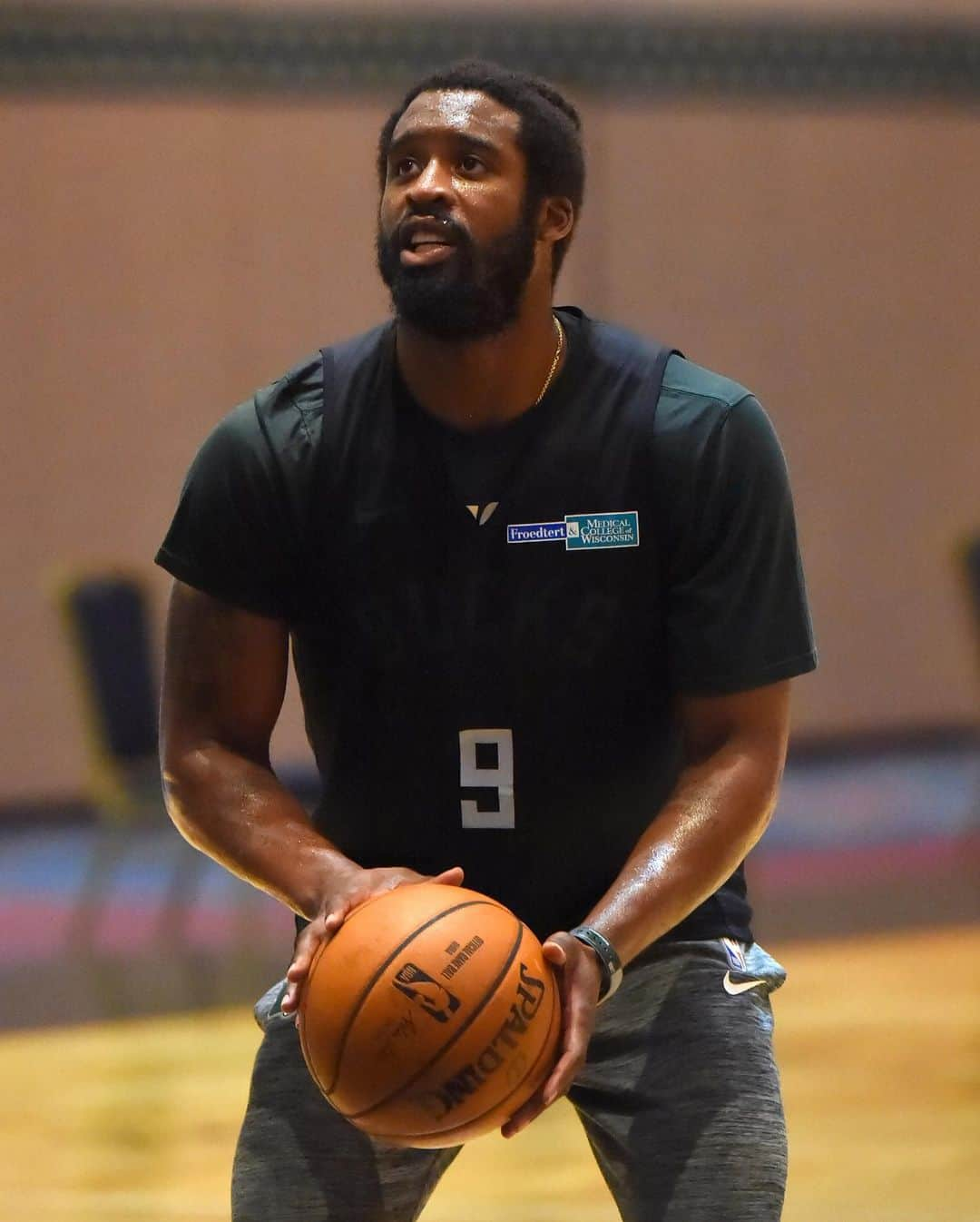 NBAさんのインスタグラム写真 - (NBAInstagram)「🏹 @wessywes23 gets shots up following the @bucks first practice in Orlando! #WholeNewGame」7月12日 11時47分 - nba